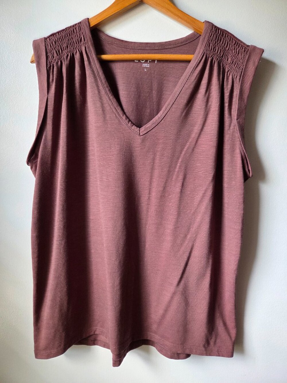 EUC LOFT BROWN SMOCKED SHOULDERS MUSCLE TANK SIZE L